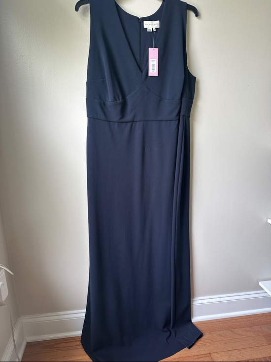 Sachin + Babi Dresses & Skirts - SACHIN AND BABI Navy Sleeveless V-Neck Maxi Dress - Size 22W